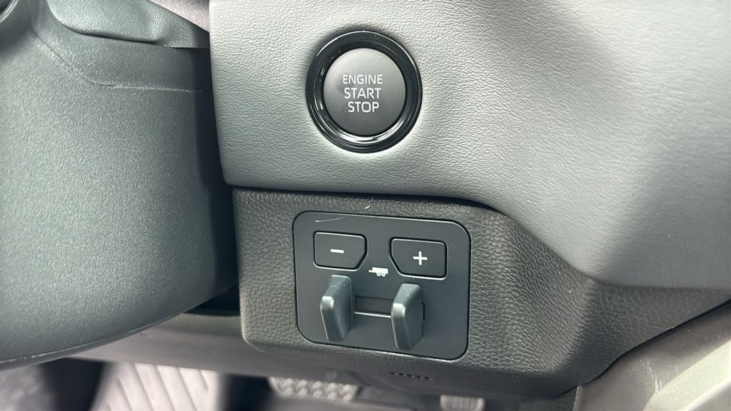 New 2026 Toyota Tundra Platinum AWD/4WD image 17