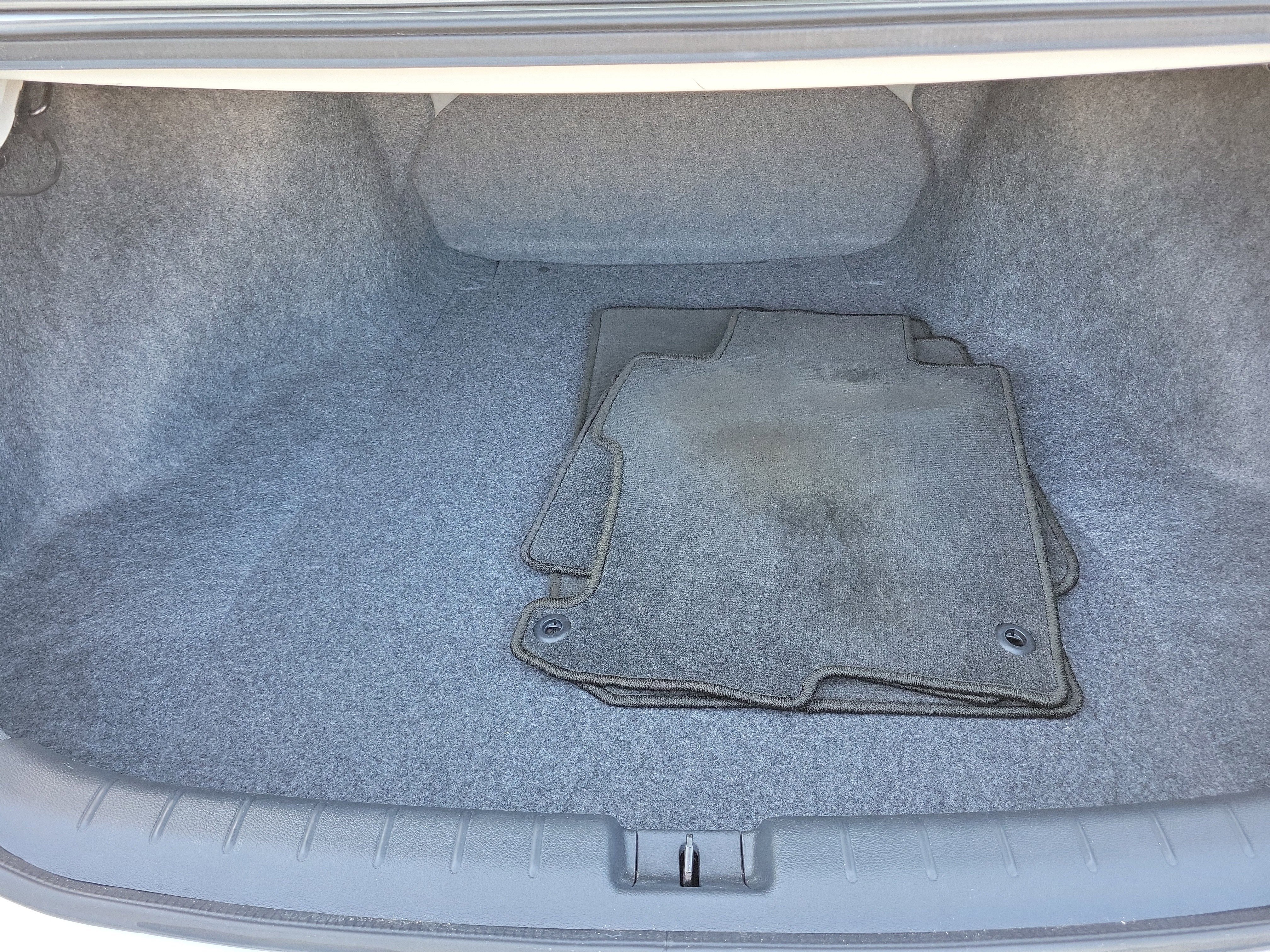 Used 2015 Honda Accord LX image 7