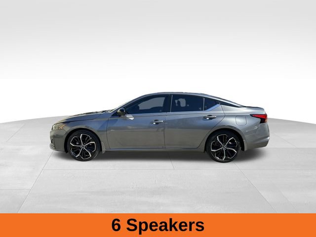 Used 2024 Nissan Altima 2.5 SR image 2