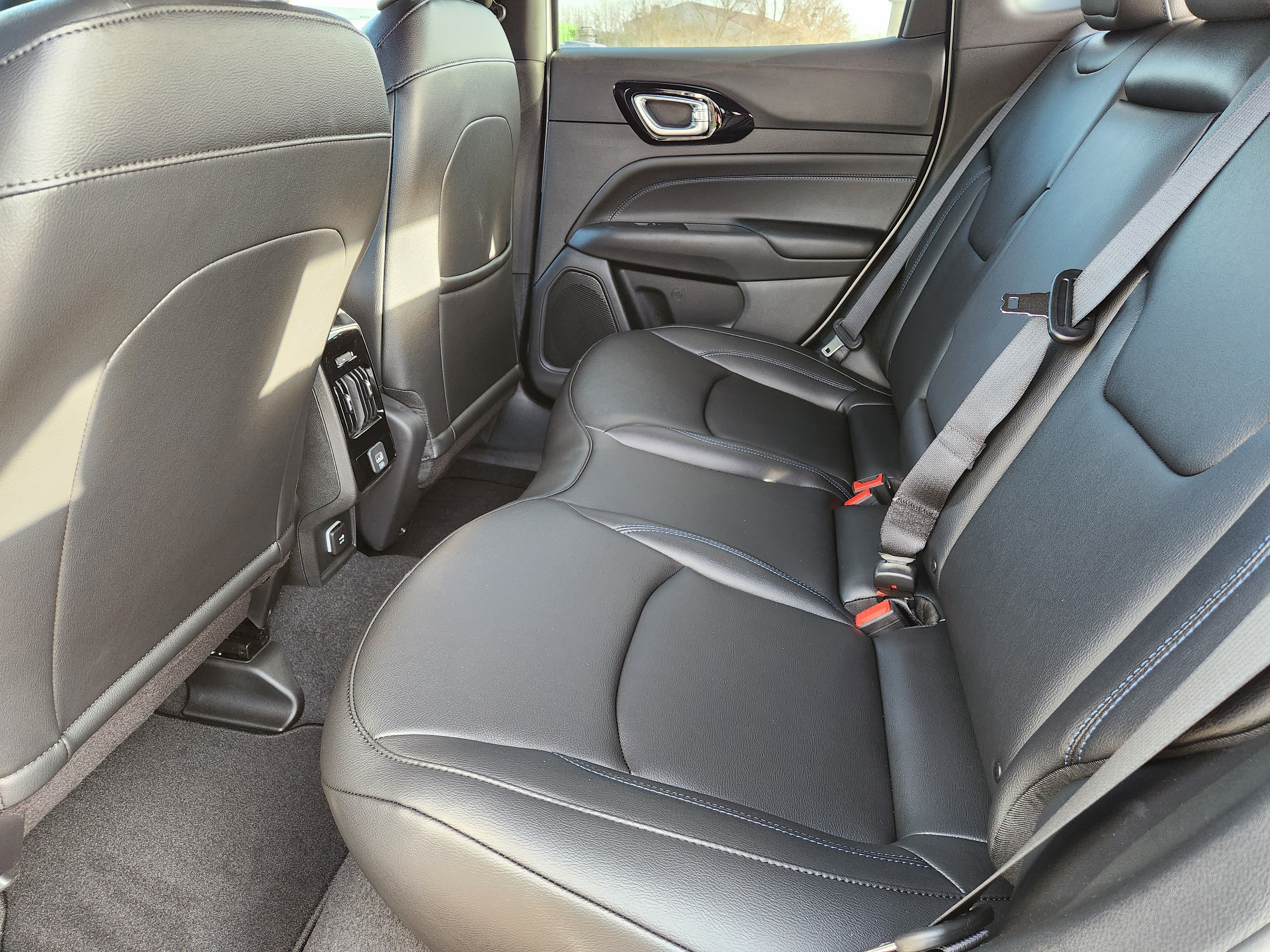New 2026 Jeep Compass Limited AWD/4WD image 9