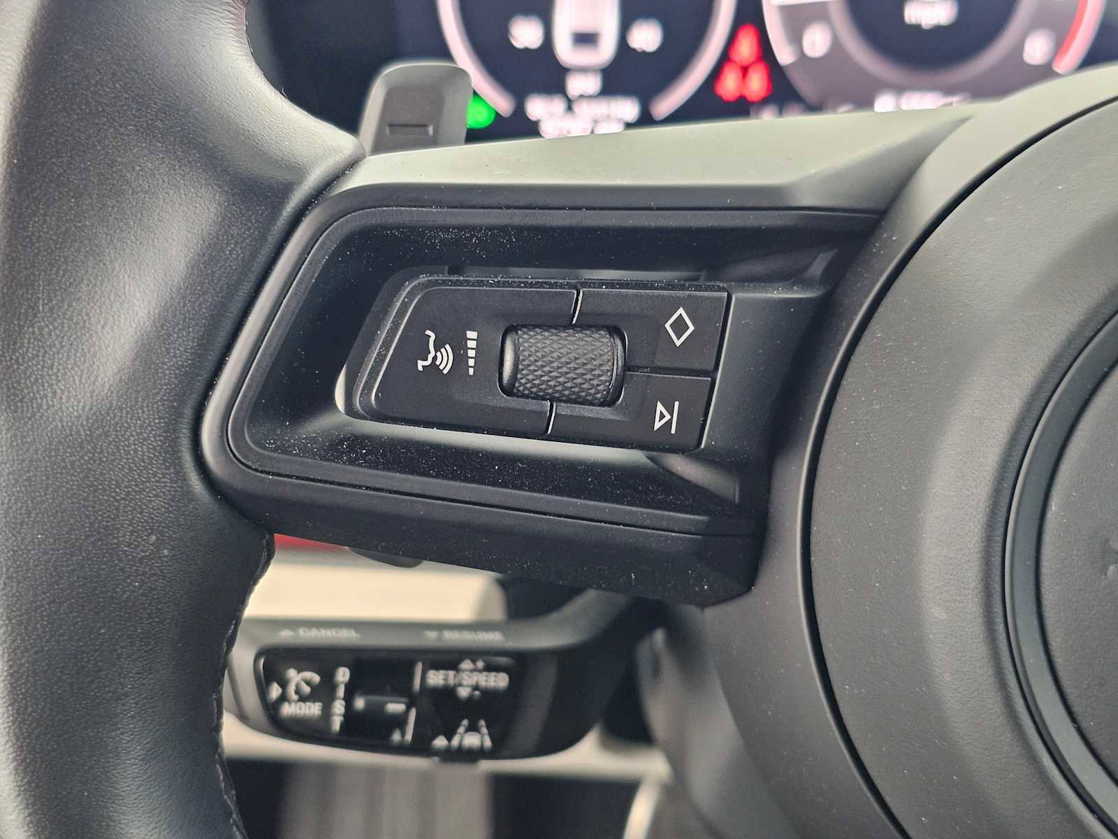 Used 2024 Porsche Panamera 4 image 54