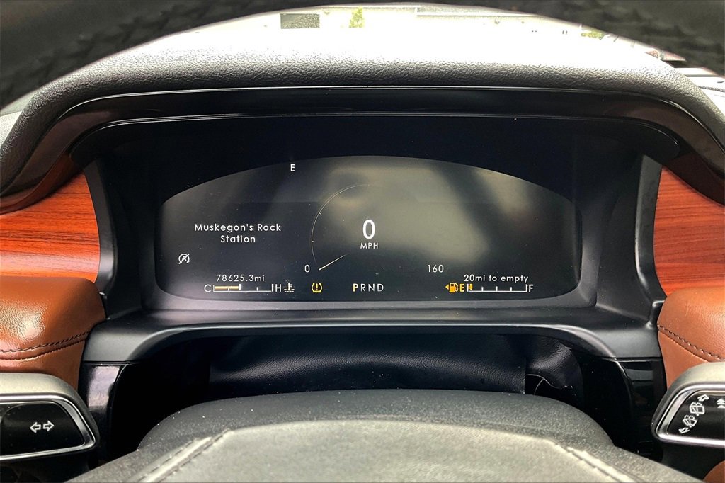 Used 2020 Lincoln Aviator Reserve w/ Equipment Group 202A image 13