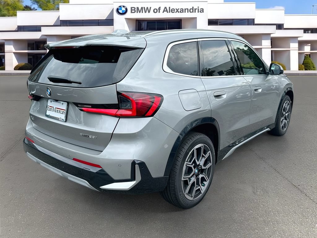 New 2026 BMW X1 xDrive28i w/ Technology Package AWD/4WD image 5