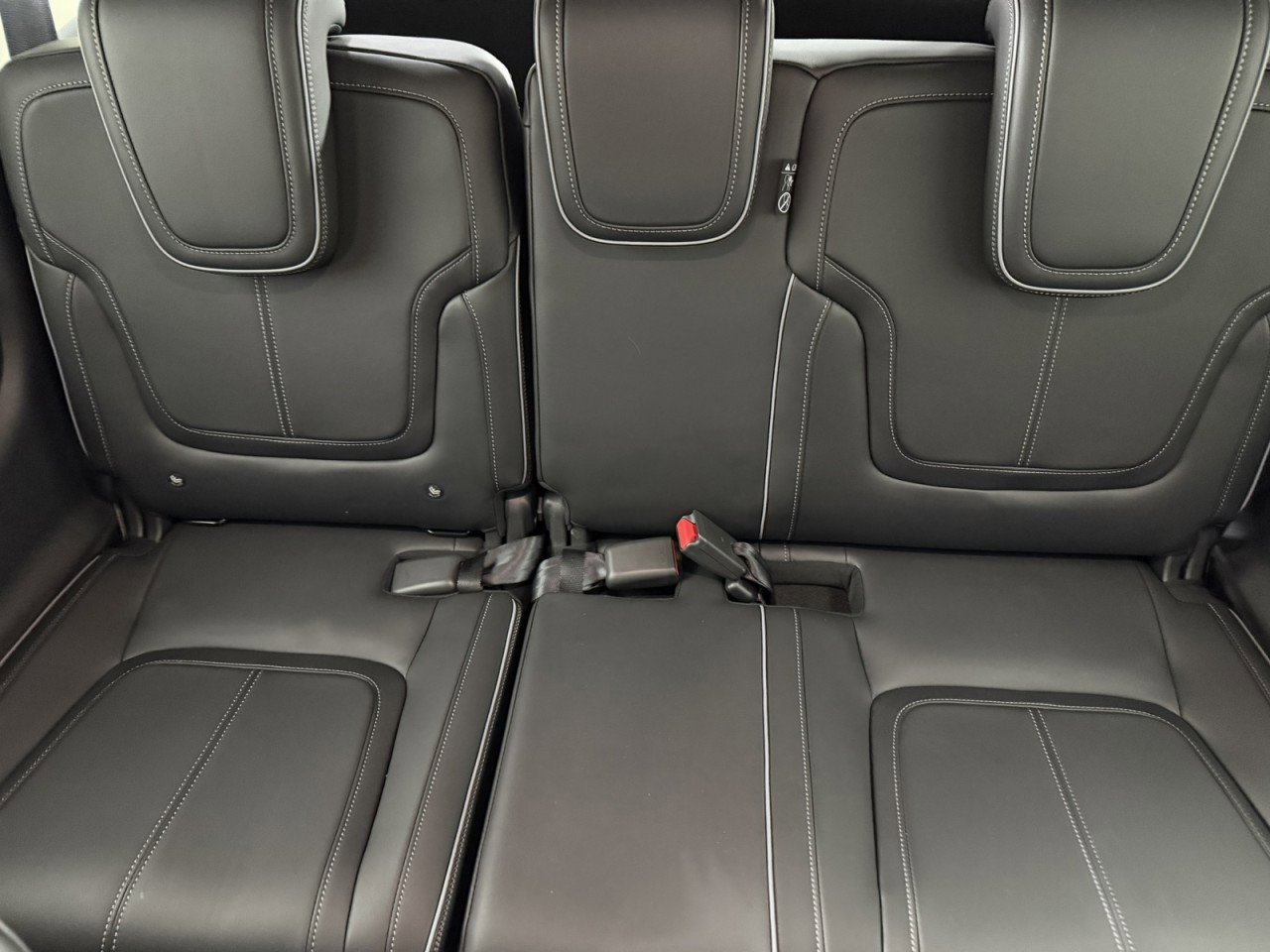 Used 2025 INFINITI QX80 Sensory AWD/4WD image 17