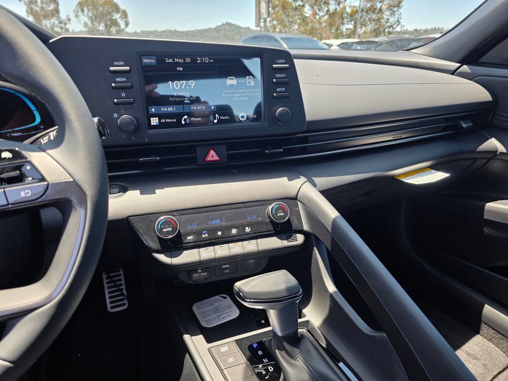 New 2026 Hyundai Elantra Sport FWD image 27