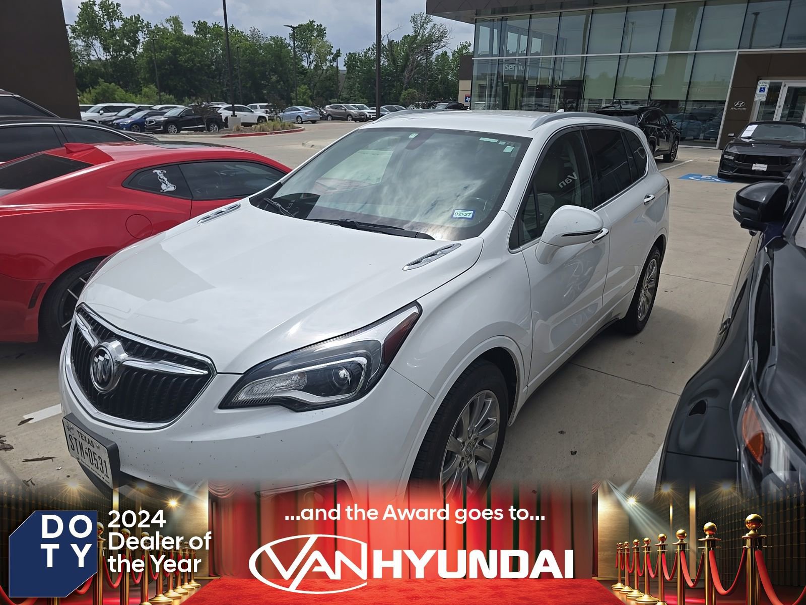 Used 2020 Buick Envision Essence image 1