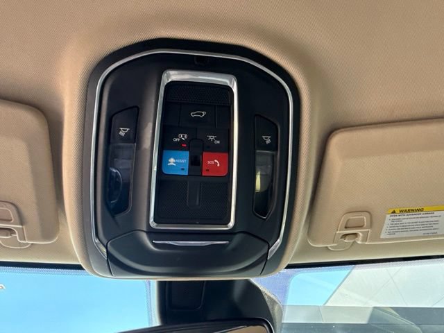Used 2022 Jeep Grand Cherokee L Limited AWD/4WD image 12