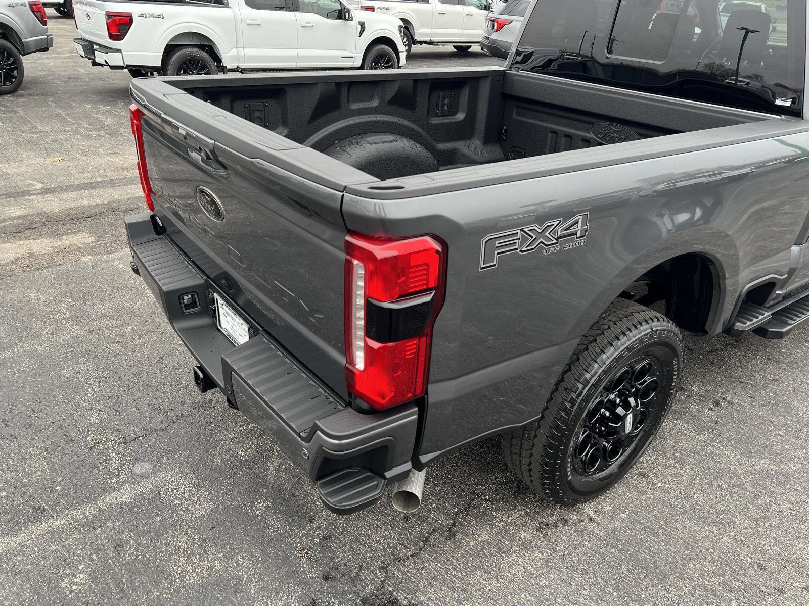 New 2026 Ford F350 Lariat w/ Black Appearance Package image 53