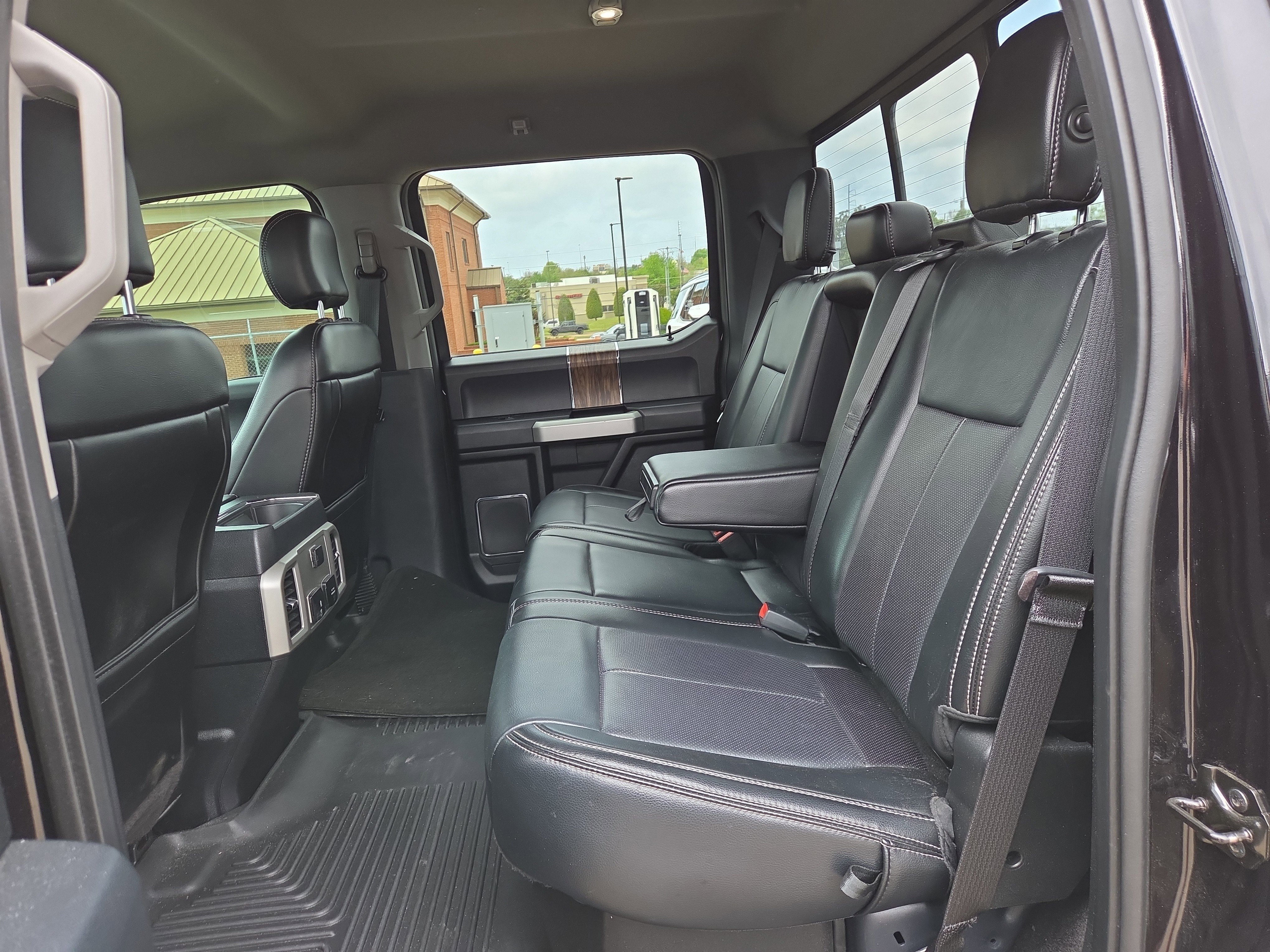 Used 2019 Ford F150 Lariat image 11