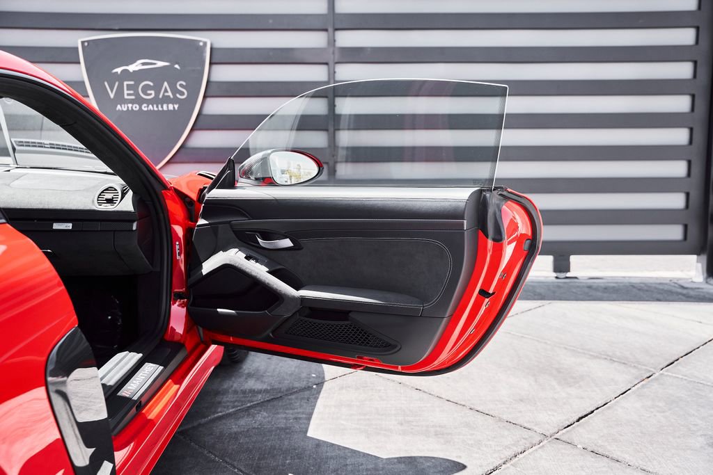 Used 2023 Porsche 718 Cayman GT4 RS image 33