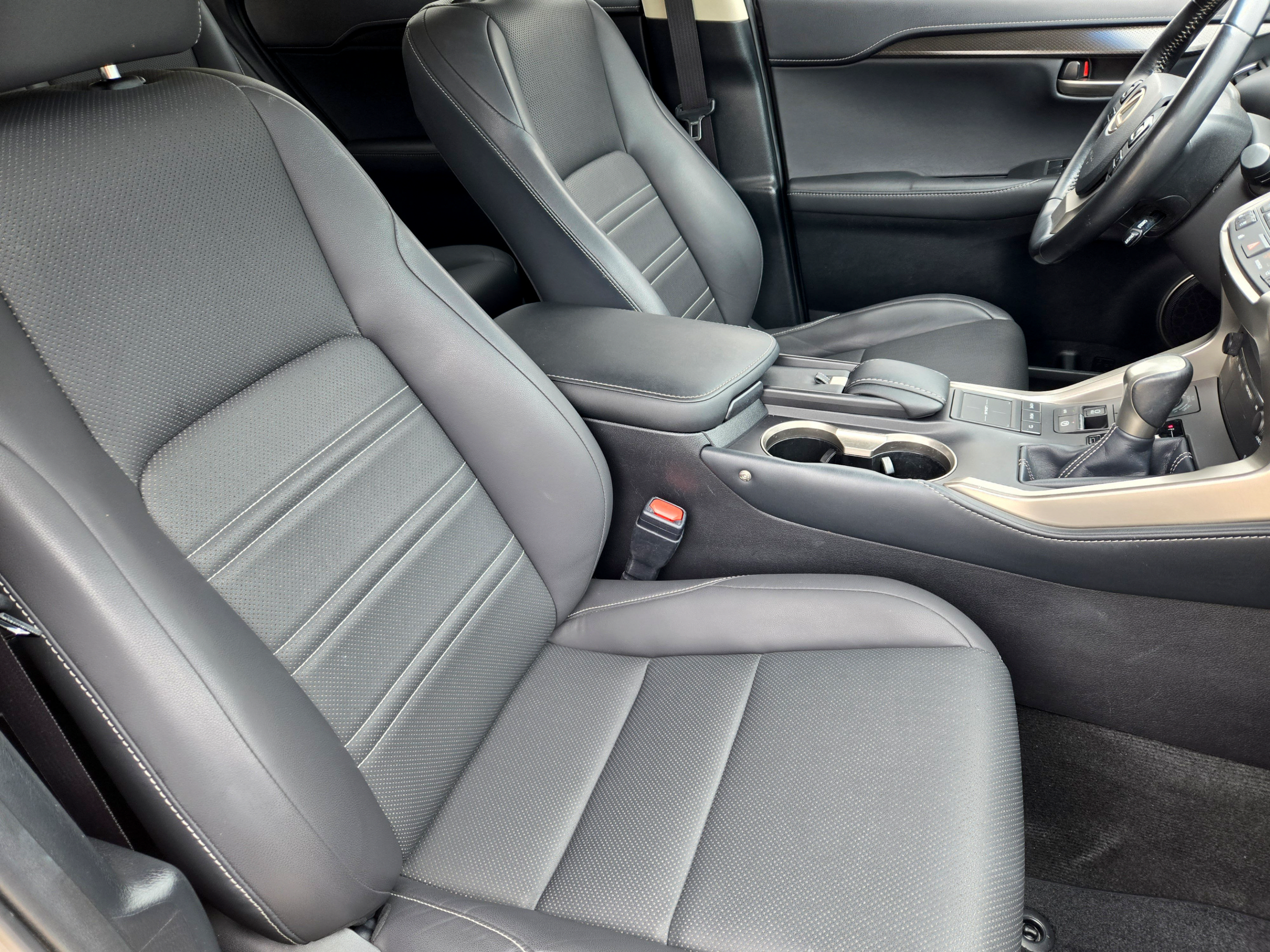 Used 2016 Lexus NX 200t FWD w/ Premium Package image 10