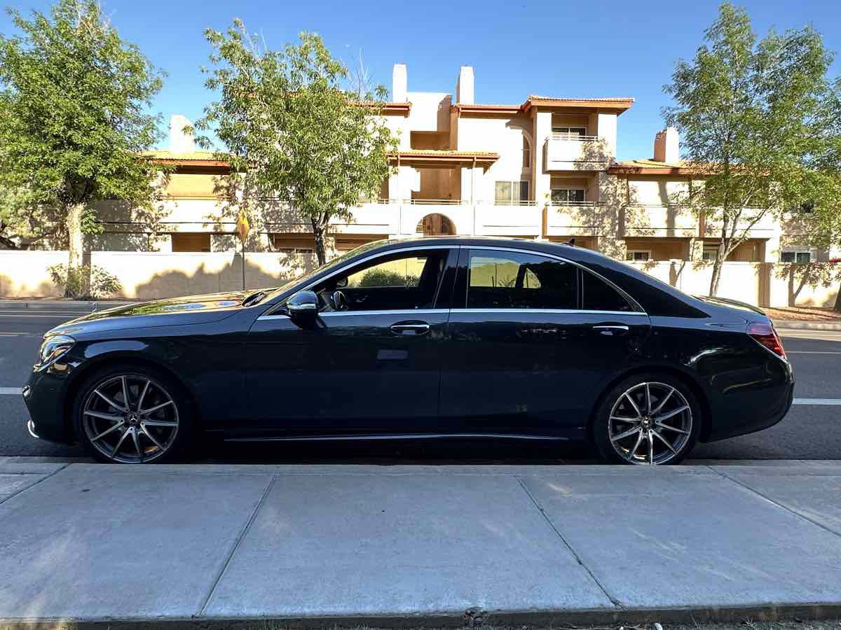 Used 2019 Mercedes-Benz S 560 Sedan image 5
