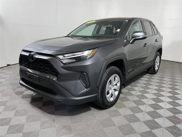 Certified 2025 Toyota RAV4 LE AWD/4WD image 3