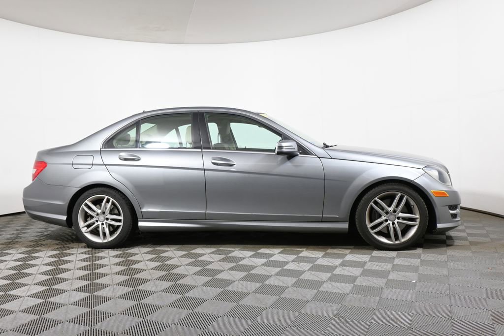 Used 2014 Mercedes-Benz C 300 4MATIC Sedan image 8