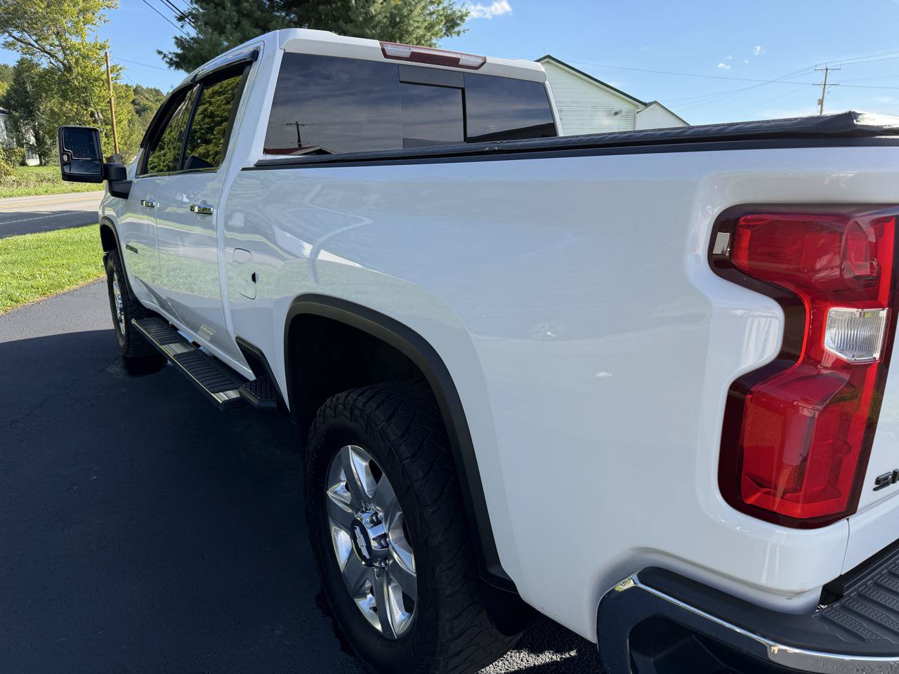 Used 2020 Chevrolet Silverado 2500 LTZ w/ LTZ Plus Package AWD/4WD image 14