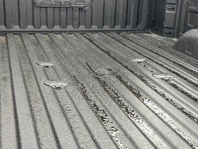 Used 2021 GMC Sierra 2500 AT4 w/ AT4 Premium Plus Package image 12