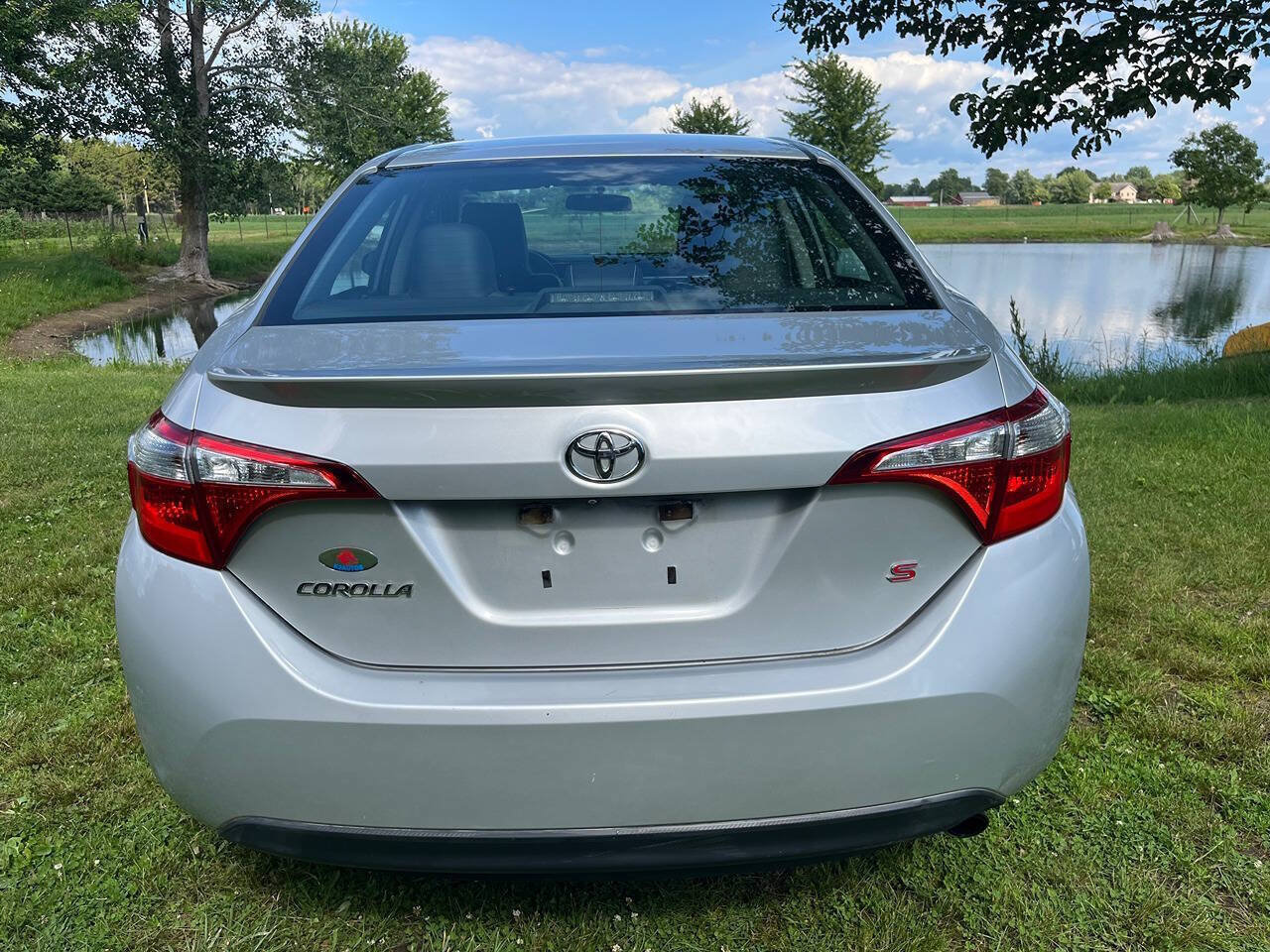 Used 2014 Toyota Corolla S FWD image 9