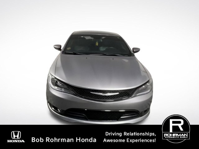 Used 2015 Chrysler 200 S w/ Comfort Group FWD image 3