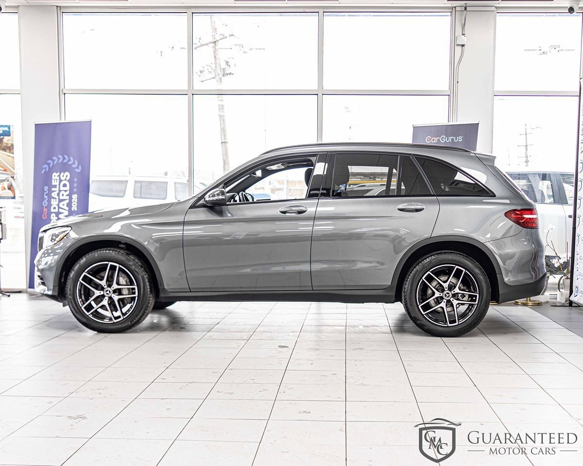 Used 2019 Mercedes-Benz GLC 300 4MATIC w/ Multimedia Package image 6