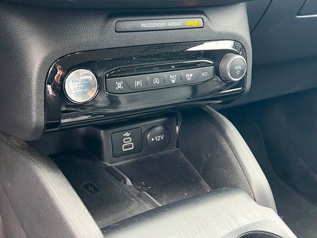 Used 2024 Ford Escape Platinum image 21