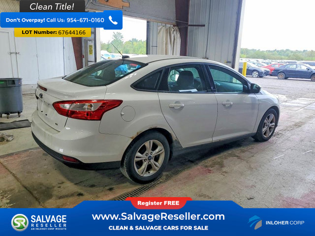 Used 2014 Ford Focus SE FWD image 4
