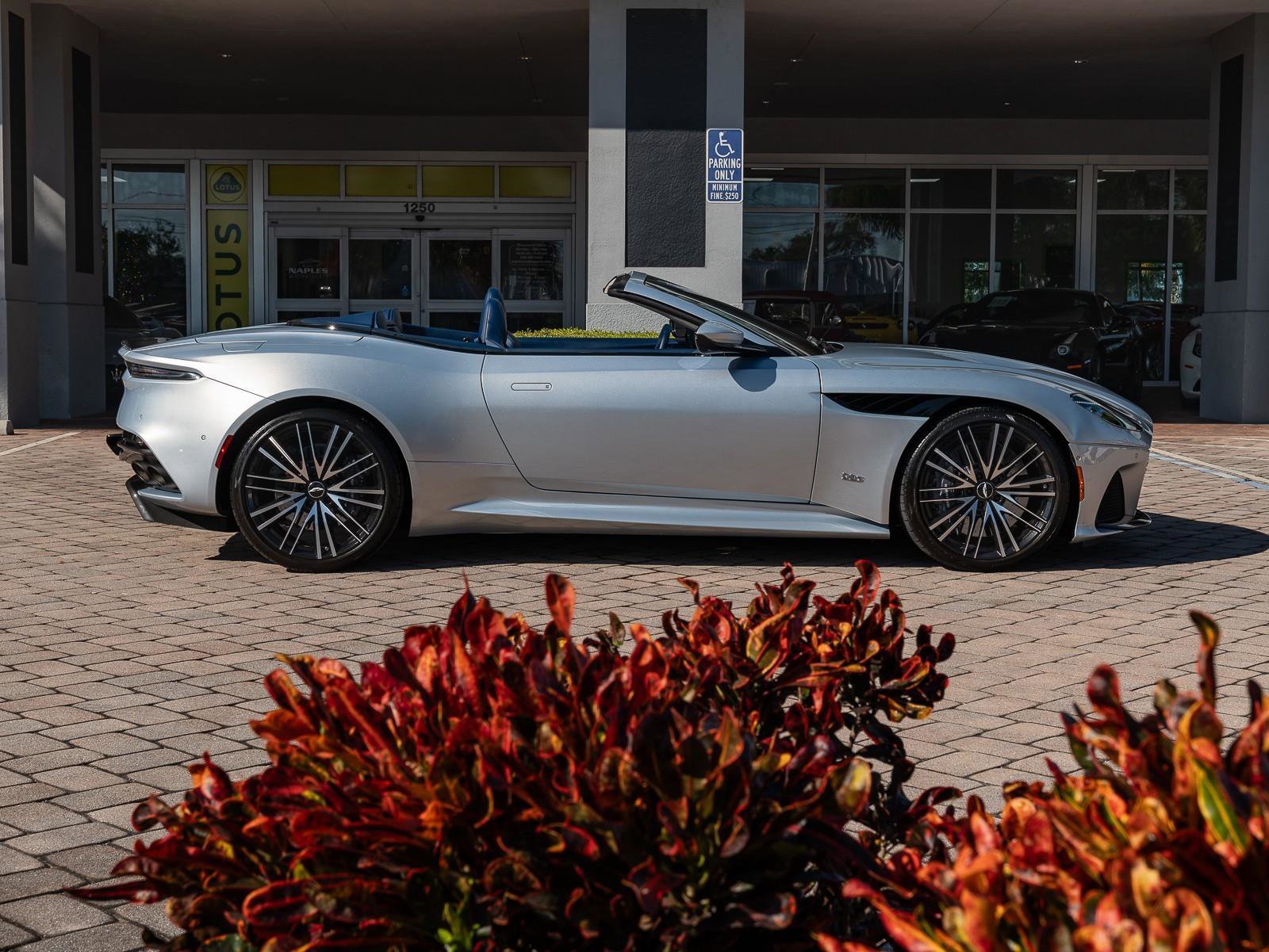 Used 2020 Aston Martin DBS Superleggera Volante image 7