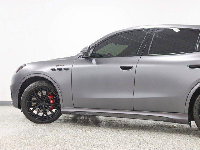 Used 2023 Maserati Grecale Trofeo AWD/4WD image 11