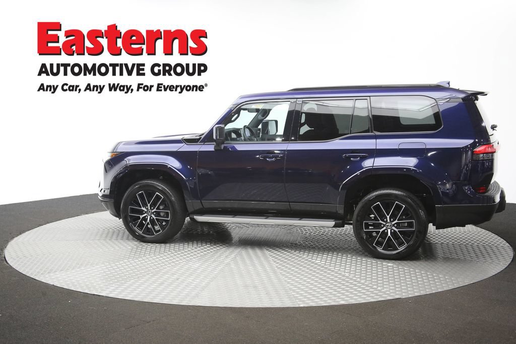 Used 2025 Lexus GX 550 w/ Accessory Package (2T) AWD/4WD image 65