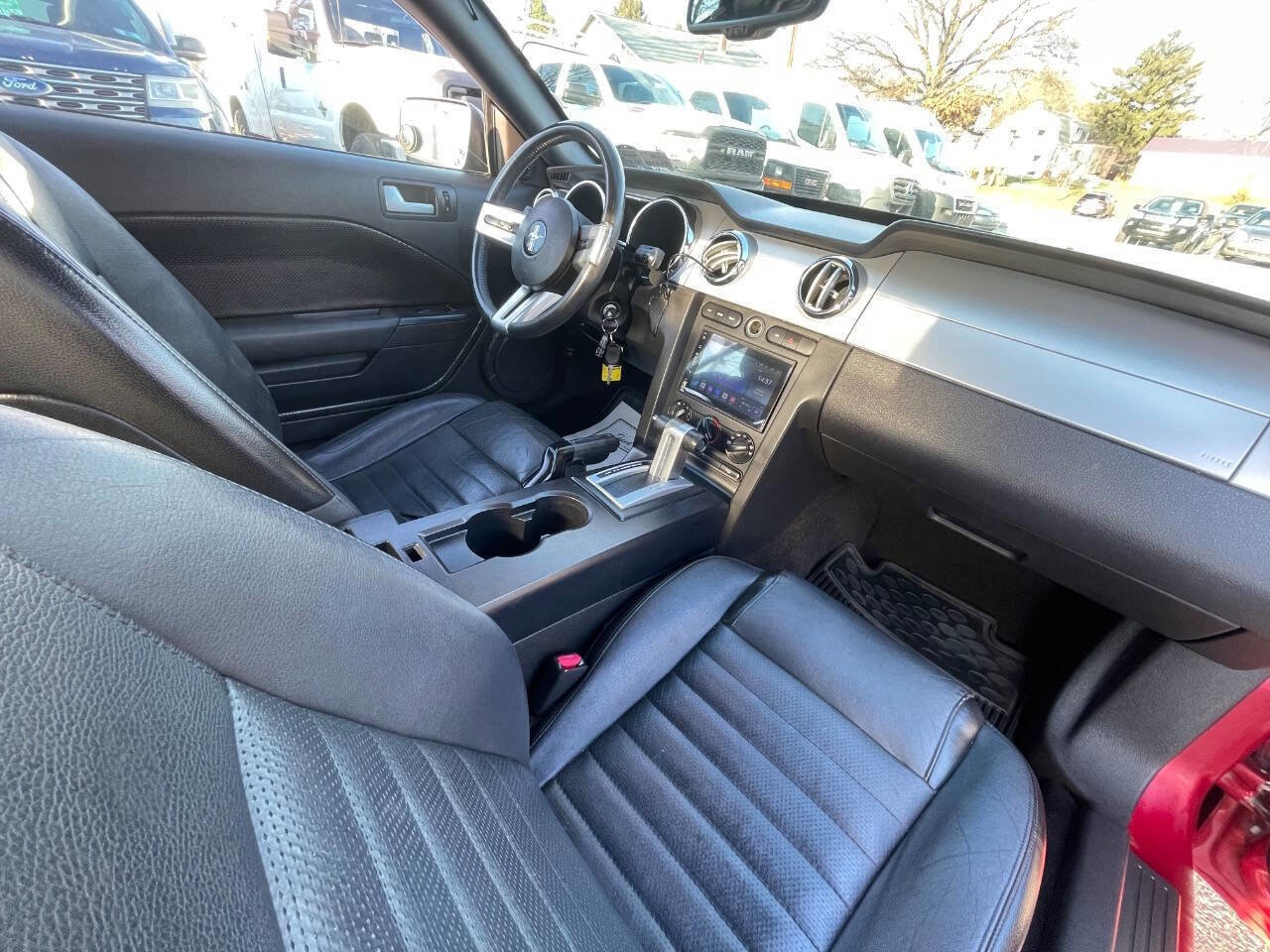 Used 2006 Ford Mustang GT RWD image 38
