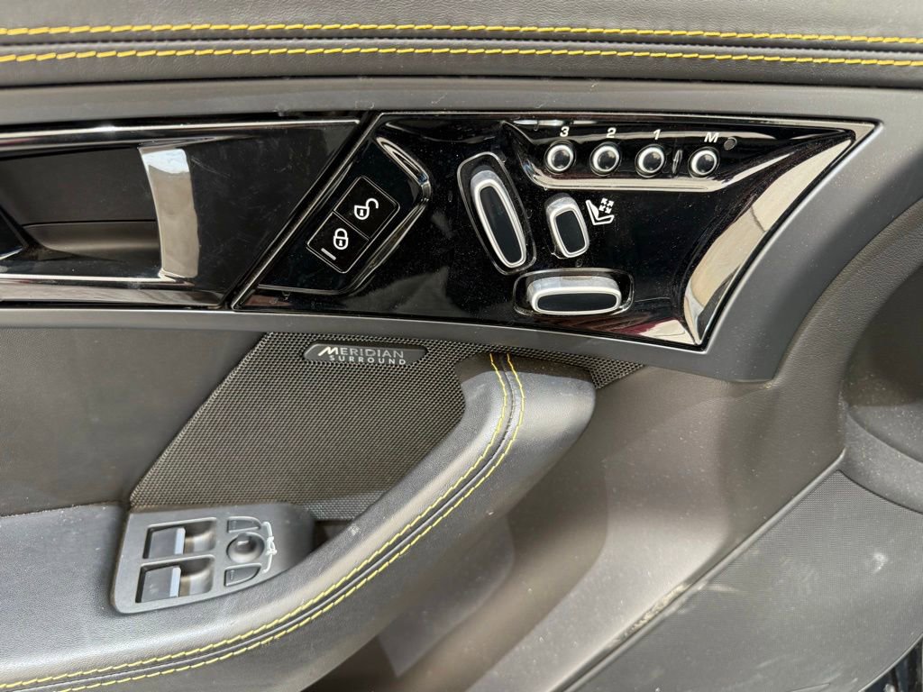 Used 2018 Jaguar F-TYPE 400 Sport RWD image 13