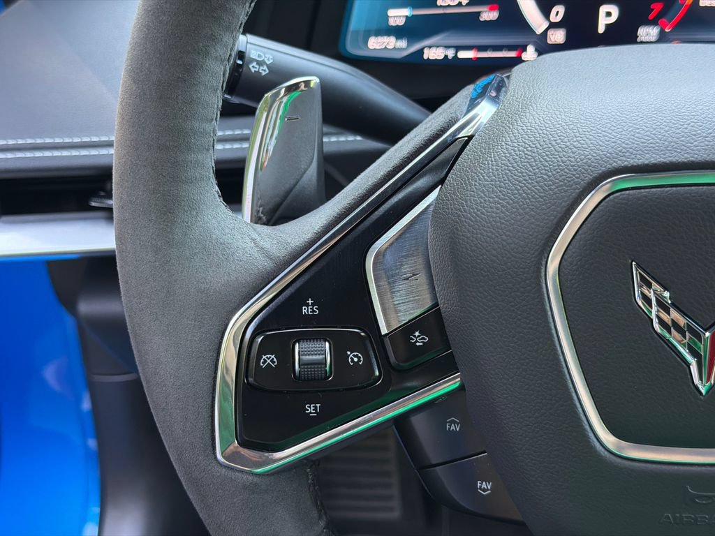 Used 2024 Chevrolet Corvette Stingray Preferred Cpe w/ Battery Protection Package RWD image 21