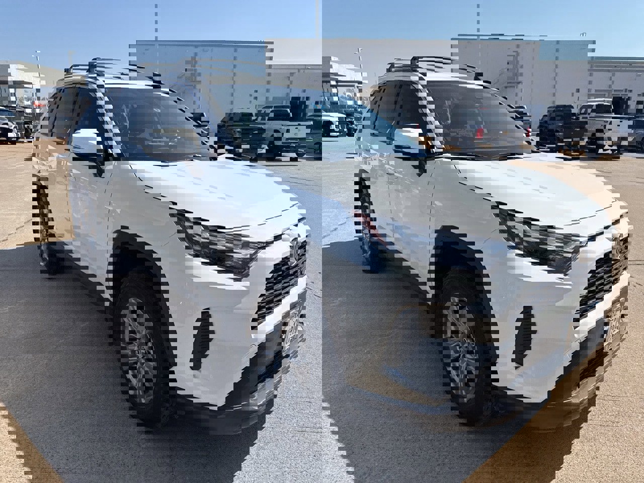 Used 2023 Toyota RAV4 XLE w/ Convenience Package image 2