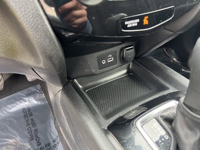 Used 2020 Nissan Rogue Sport S image 33