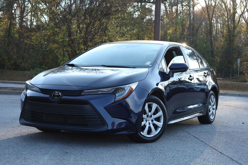 Used 2024 Toyota Corolla LE image 1