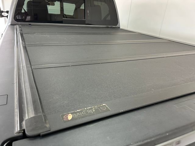 Used 2018 Nissan Titan SL w/ Midnight Edition image 8