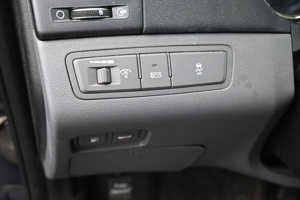 Used 2011 Hyundai Sonata SE FWD image 14