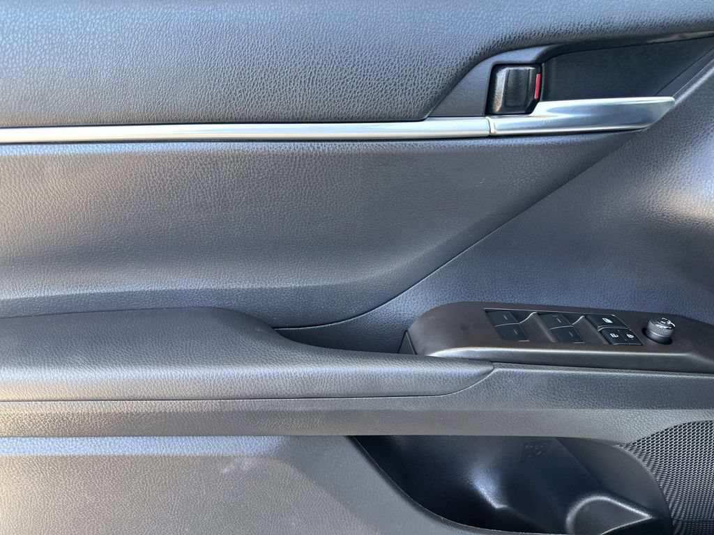 Used 2023 Toyota Camry SE w/ Protection Package (Q2) (TMS) FWD image 10