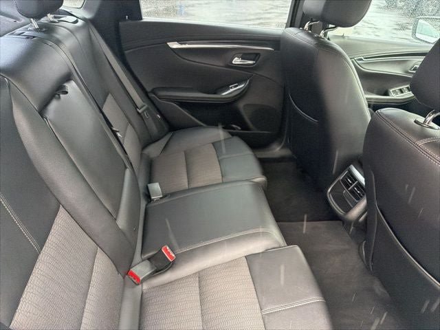 Used 2019 Chevrolet Impala LT FWD image 22