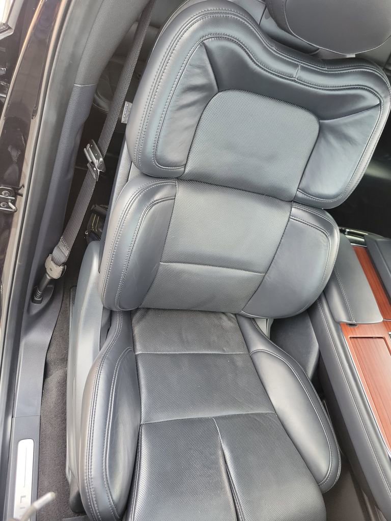 Used 2024 Lincoln Navigator Reserve image 24