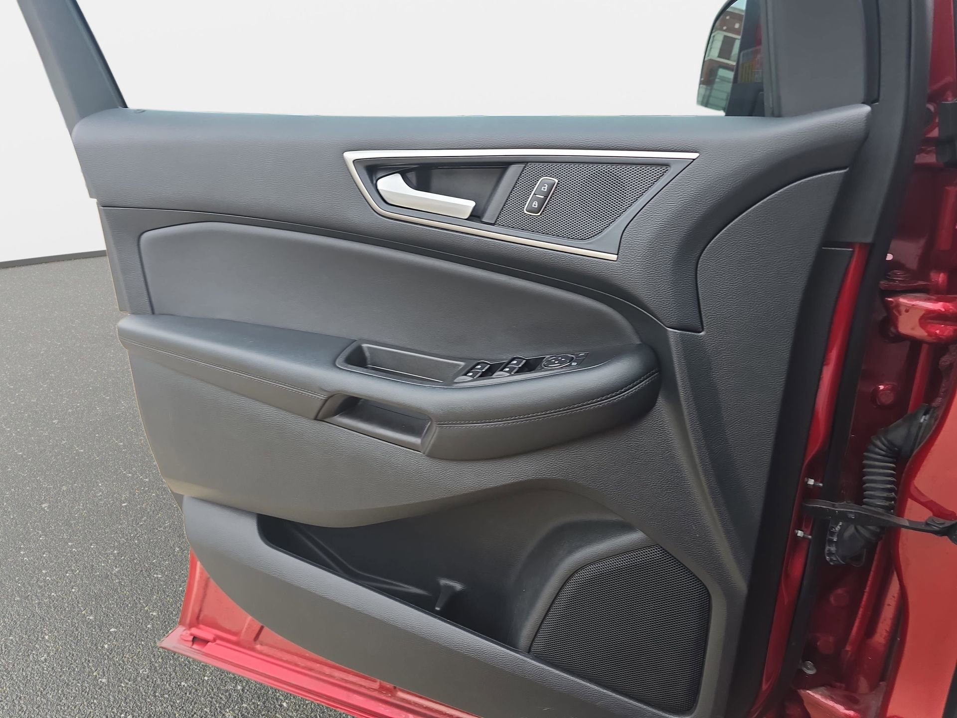 Used 2024 Ford Edge SEL w/ Convenience Package AWD/4WD image 26