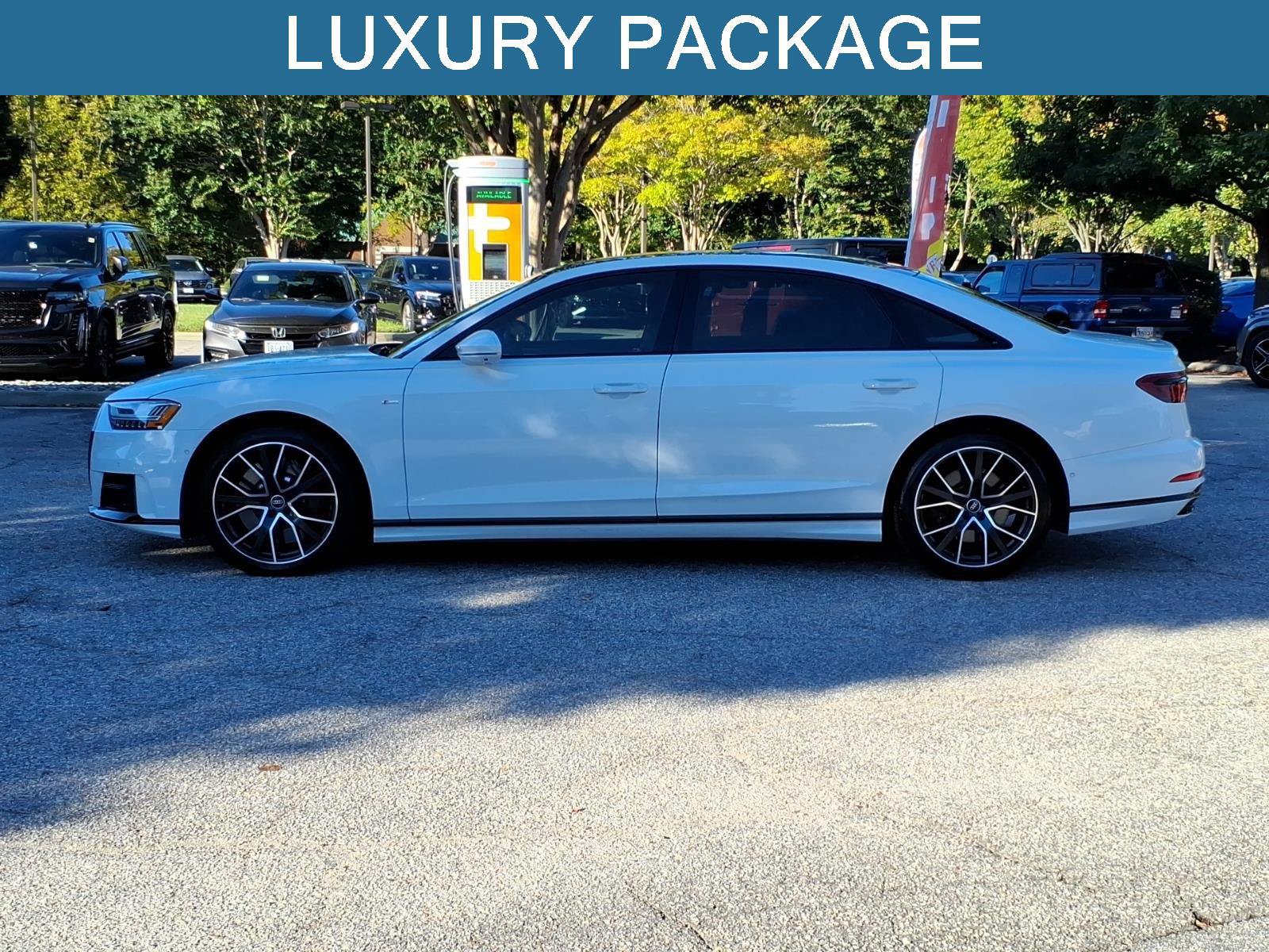 Used 2021 Audi A8 L 4.0T w/ Luxury Package AWD/4WD image 3