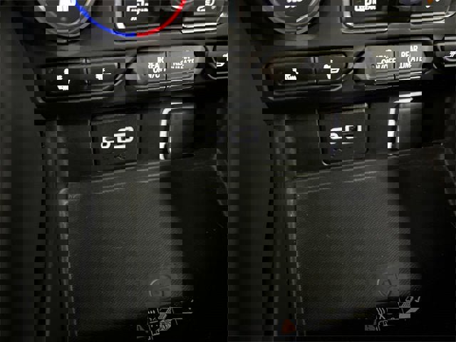 Used 2023 Chevrolet Suburban Z71 w/ Luxury Package image 35