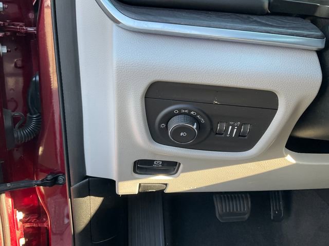 Used 2021 Jeep Grand Cherokee L Overland w/ Luxury Tech Group IV image 10