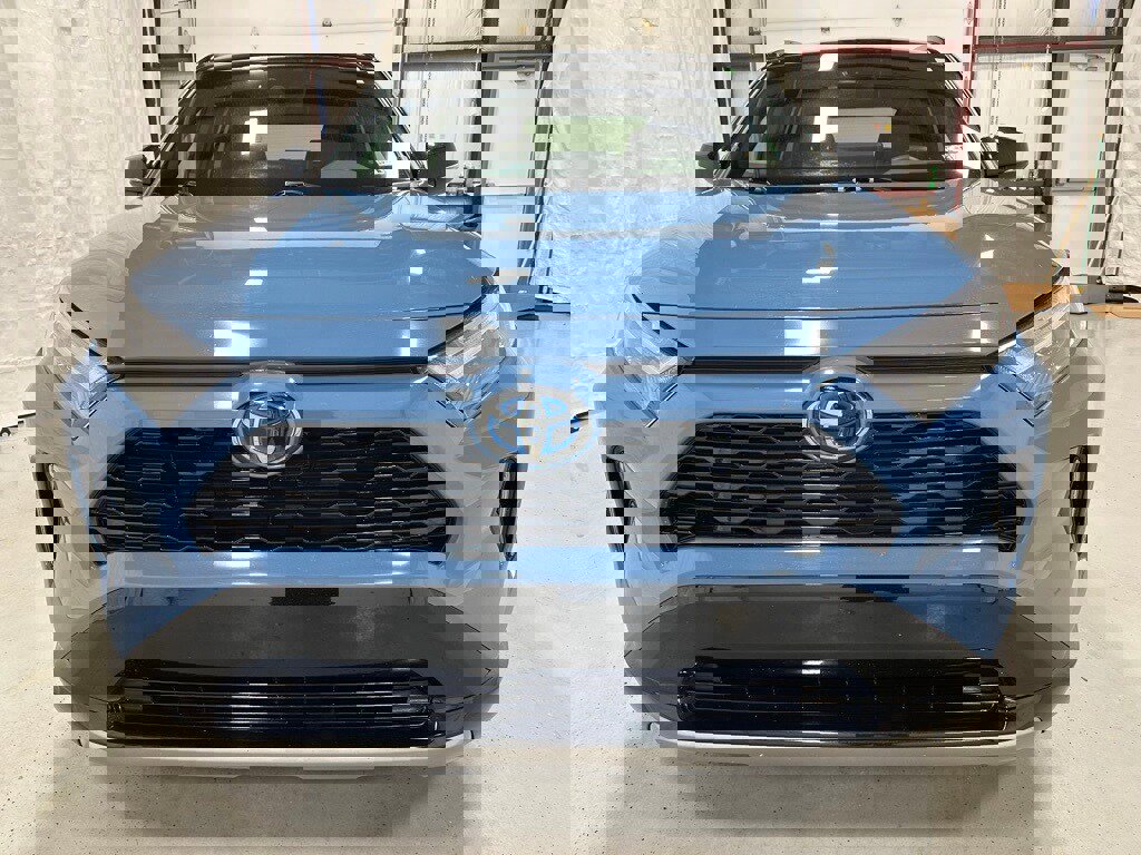 Used 2024 Toyota RAV4 XSE image 2