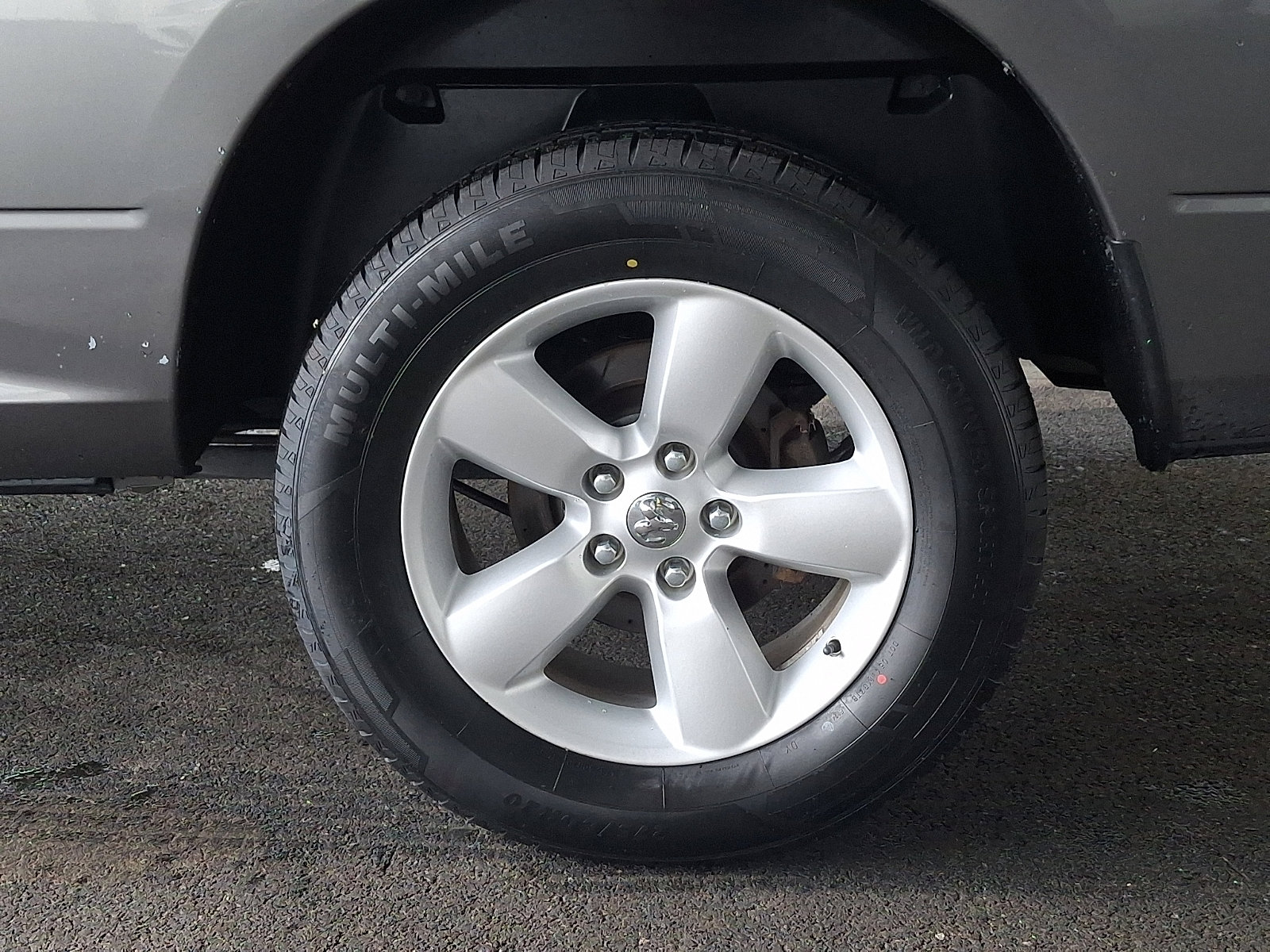 Used 2013 RAM 1500 Express AWD/4WD image 8