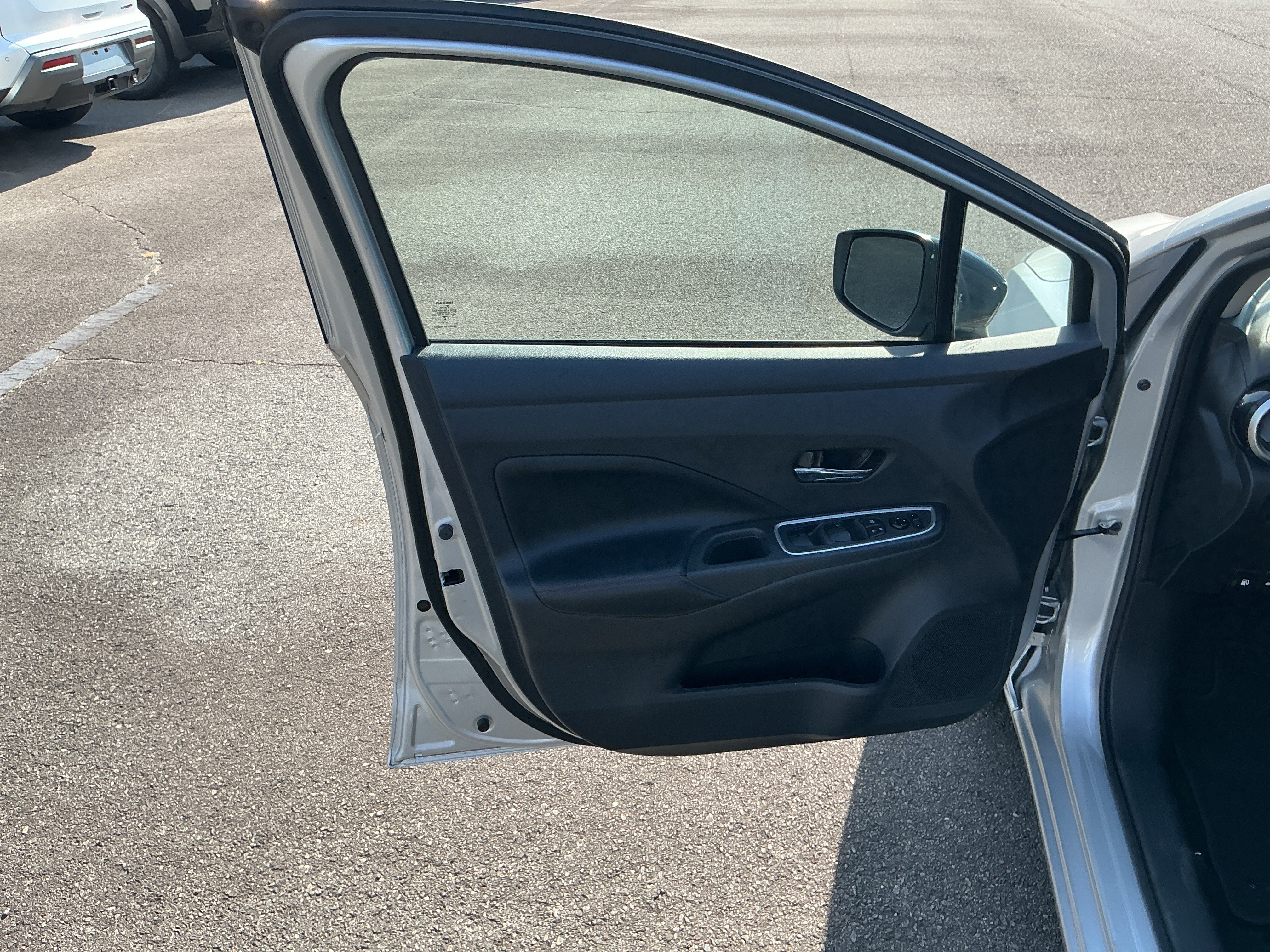 Certified 2024 Nissan Versa SR FWD image 11