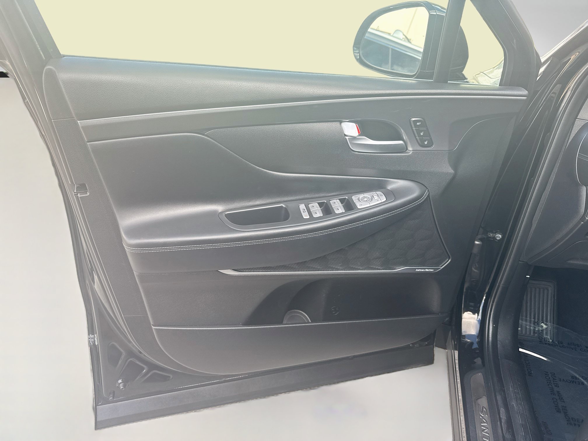 Used 2023 Hyundai Santa Fe Calligraphy FWD image 17