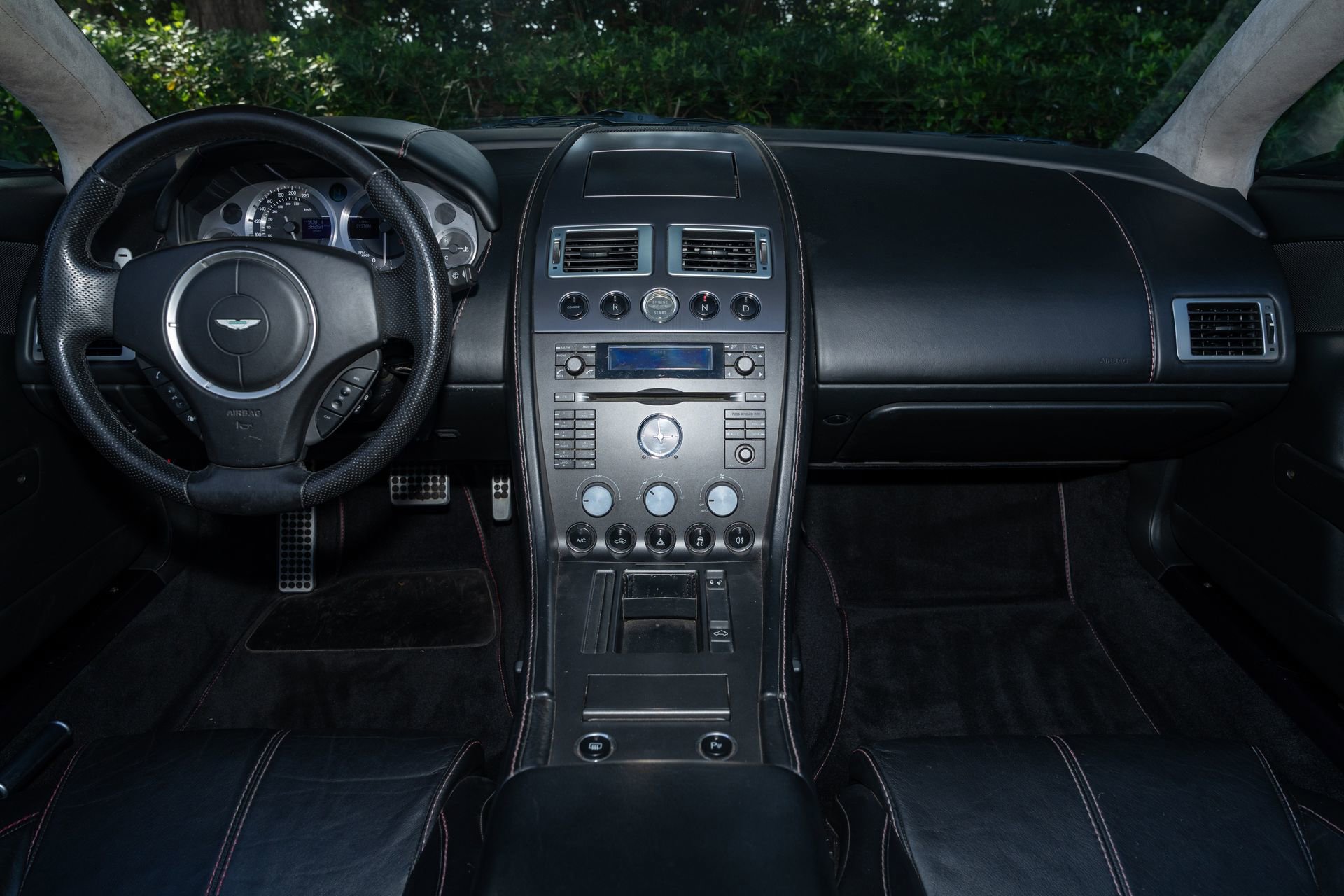 Used 2007 Aston Martin V8 Vantage Roadster image 21