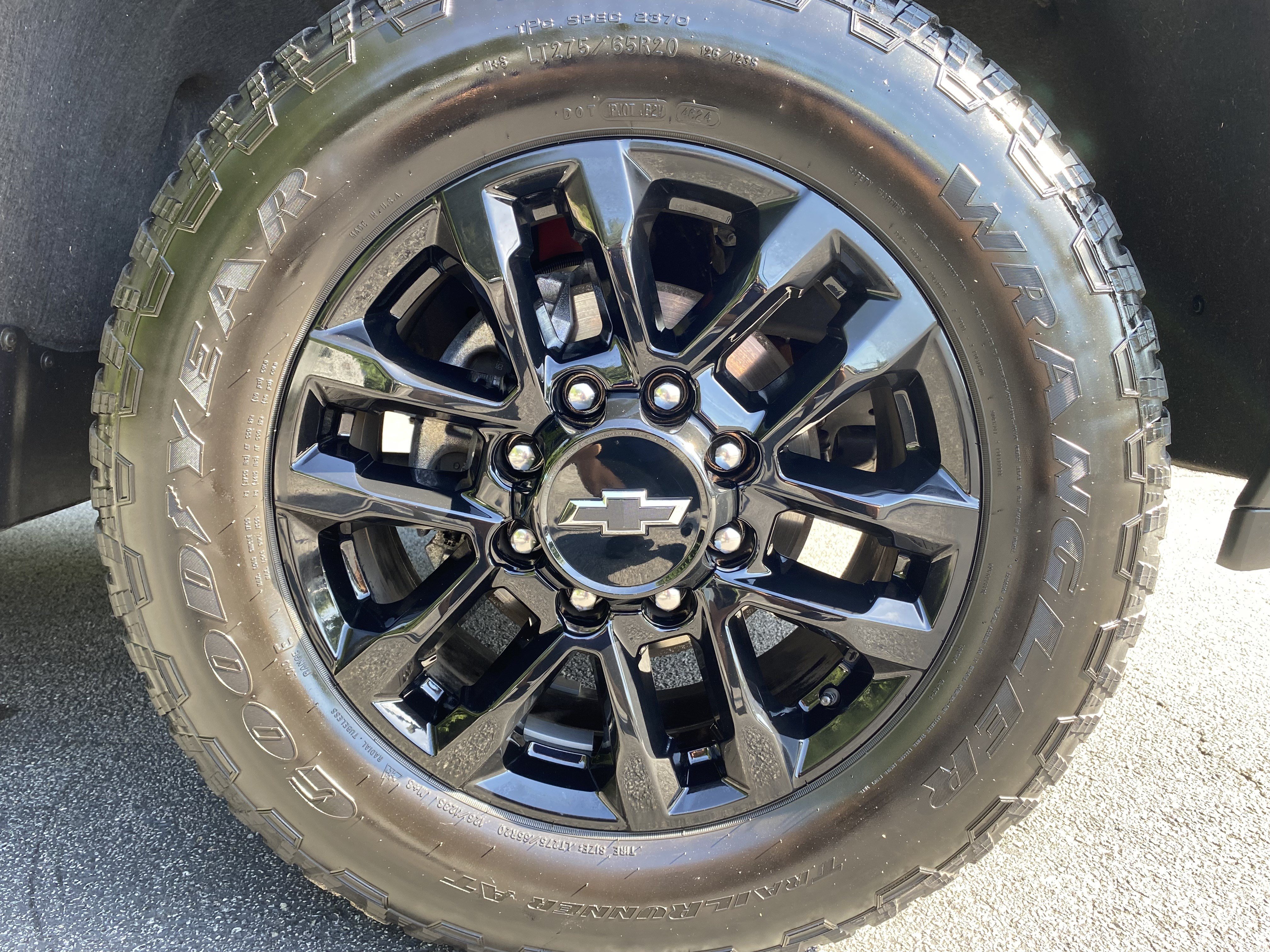 Used 2025 Chevrolet Silverado 2500 Custom w/ Custom Value Package AWD/4WD image 14