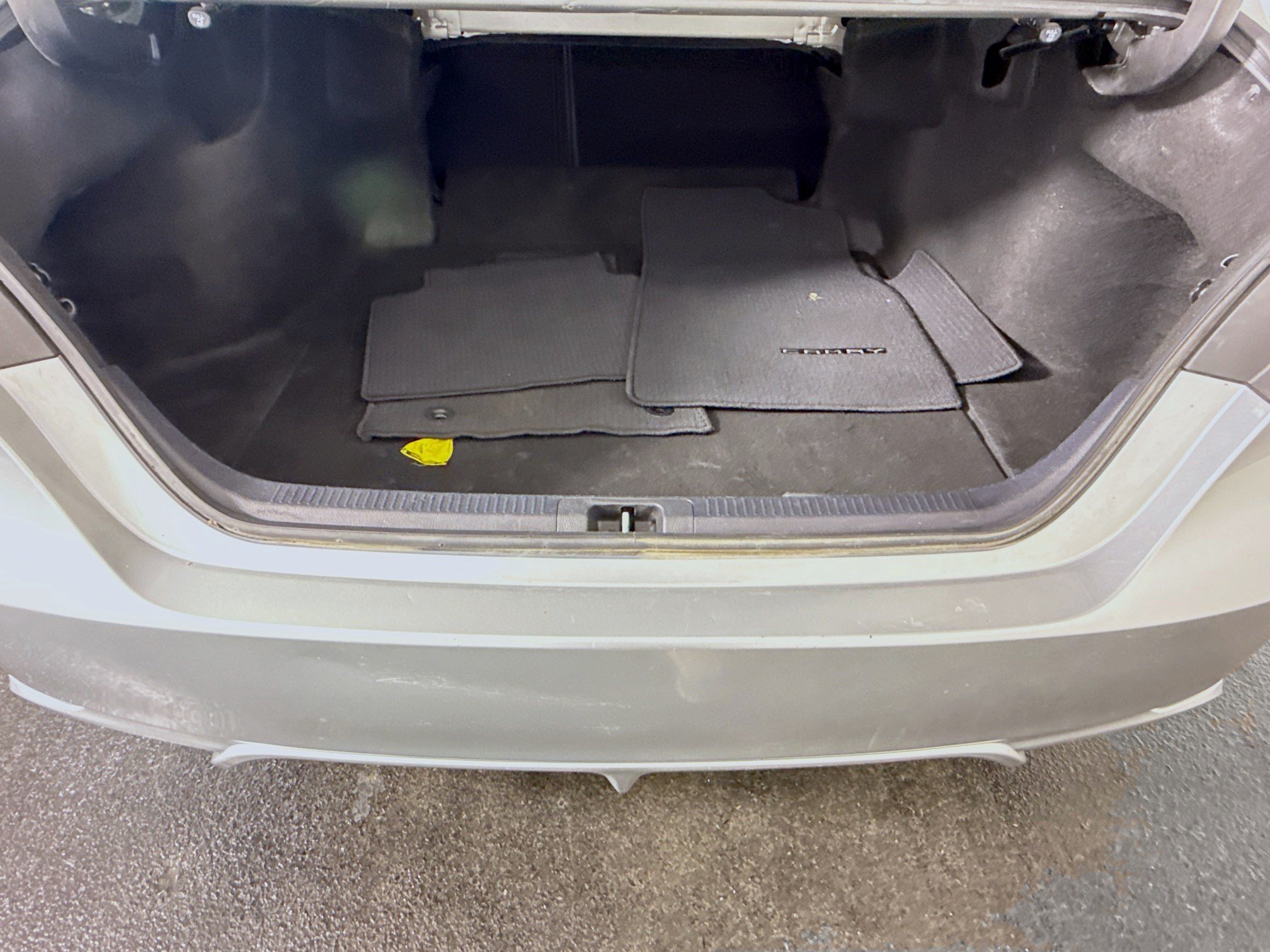 Used 2020 Toyota Camry XSE FWD image 35